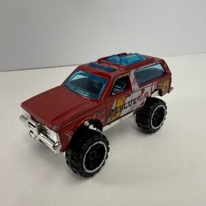 Hot Wheels Chevy Blazer 4x4 Rescue Red Diecast Off-Road Truck 1:64 Mattel 2015